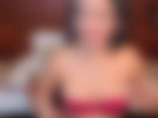 Live cam show with TammyLynn - Public Latina on Dare Cams