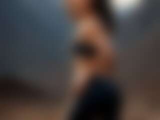 Bellaaaaaaa's Live Sex Cam Show