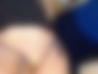 Live cam show with nicoledollts - Gray Eyes on CamwithHer
