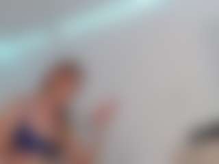 Live cam show with nicoledollts - Gray Eyes on CamwithHer