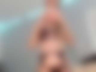 Live cam show with nicoledollts - Gray Eyes on Camsoda