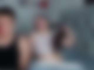 Live cam show with Ivy and Sam - Eating Pussy on wildcum.com
