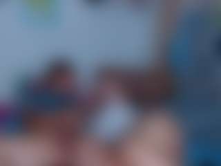Live cam show with Ivy and Sam - Eating Pussy on CamClone