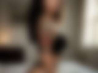 Mazelle's Live Sex Cam Show