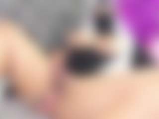 Live cam show with Zulema-Parvin - Squats on Adult Interactions