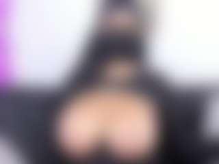 Live cam show with Zulema-Parvin - Schoolgirl on Camsoda