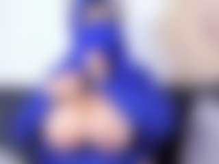 Live cam show with Zulema-Parvin - Arab on Camsoda