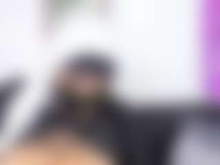 Live cam show with Zulema-Parvin - Trimmed Arab on Milfs Live