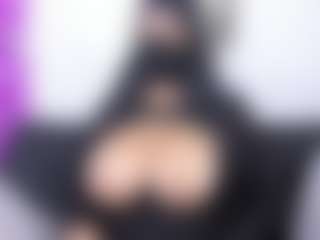 Live cam show with Zulema-Parvin - Grandes Tetas on CamwithHer