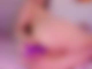 Live cam show with may-flowere - Spread on UwU Esports