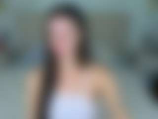 Live cam show with SnowWhiteee - Green Eyes on liverealitysex.com