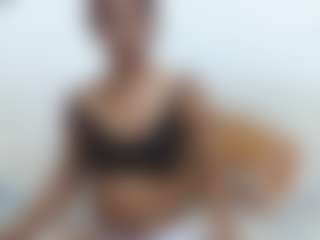 Live cam show with Lulu-liz - Juguetes on eurowanks.com