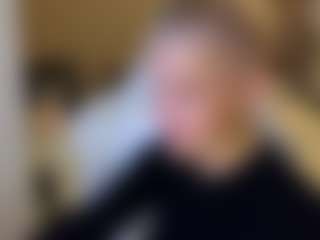 Live cam show with YourL1ttleAngel - Facial Piercings on StripNow