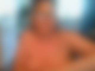 Blondecougar's Live Sex Cam Show