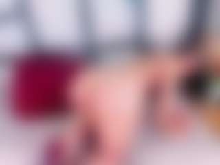 Live cam show with ArinnaRussell - MILF Teen (18+) on SxyPornLive