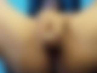 Live cam show with misseylenss - Tittyfuck on sexylivex.com