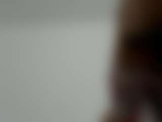 Live cam show with misseylenss - Hazel Eyes on pussylord.com