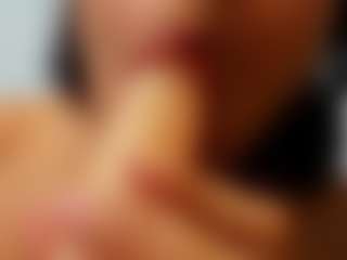 Live cam show with misseylenss - Tittyfuck on mypornchat.com