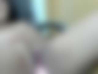 Live cam show with misseylenss - Milk on 1on1-livenow