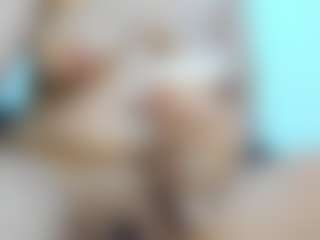Live cam show with misseylenss - Tittyfuck on hrnylive.com