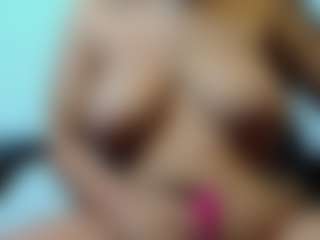misseylenss's Live Sex Cam Show