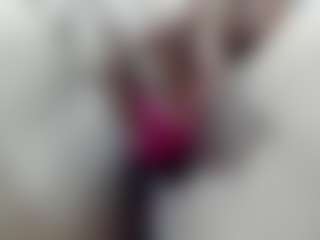 Live cam show with misseylenss - Milk on friskycurves.com