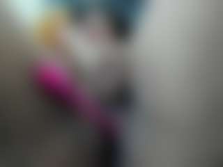 Live cam show with misseylenss - Milk on Milfs Live