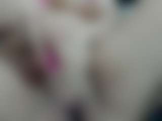Live cam show with misseylenss - Brown Hair on CamSextacy