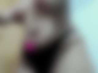 Live cam show with misseylenss - Milk on Cam Slut