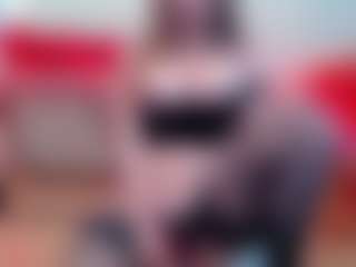 Live cam show with SalviaLi - Muscle on Camsoda