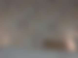 Live cam show with Michelle-Blond - Spanks on galaxygirlnitro.com