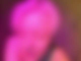 Live cam show with Michelle-Blond - Moaning on Milf Play