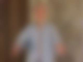 Live cam show with Michelle-Blond - Spank Blonde Hair on Mixed Magazine Live