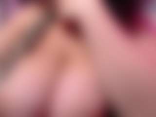 Live cam show with Dalila Sky - Body Massage on madthumbs