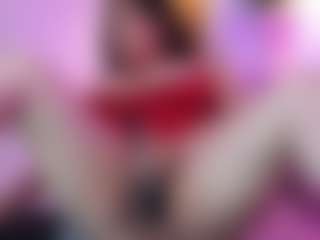 Live cam show with Dalila Sky - Brown Hair on Dolls Live