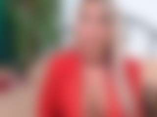 Live cam show with IsadoraDunkan - Granny on Cam Slut