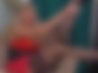 Live cam show with IsadoraDunkan - Granny on Free Soda