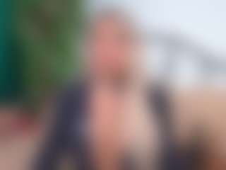 Live cam show with IsadoraDunkan - Granny Dildo on SquirtSoMuch