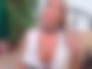 Live cam show with IsadoraDunkan - Granny Blonde Hair on Camsoda