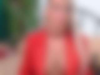Live cam show with IsadoraDunkan - Granny Dildo on eurowanks.com
