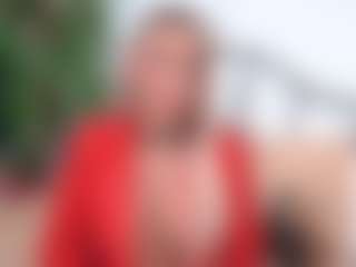 Live cam show with IsadoraDunkan - Granny Dildo on Hubzter Live
