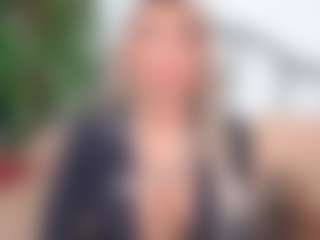 Live cam show with IsadoraDunkan - Asian Granny on Dolls Live