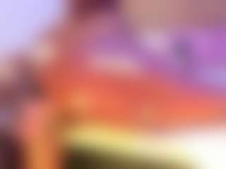 Live cam show with AlisonCruz - Nympho on Milfs Live