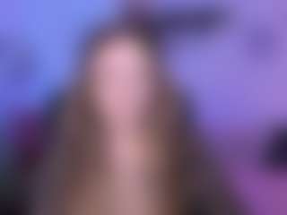 Live cam show with luna-berryy - Flash on Uber Horny