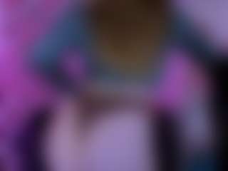 Live cam show with luna-berryy - Flash on madthumbs