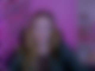 Live cam show with luna-berryy - Glasses on Camiplay Live