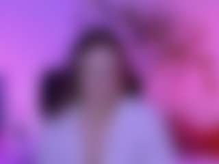 Live cam show with luna-berryy - Cute on AdultVida.com