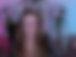 Live cam show with luna-berryy - Green Eyes on Gym Cam Girls