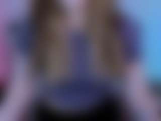 Live cam show with luna-berryy - Bra on Fit Hotties