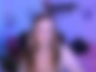 Live cam show with luna-berryy - Cute on Camsoda